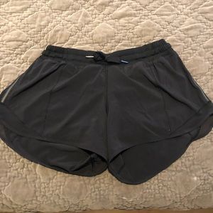 Lululemon hotty hot short